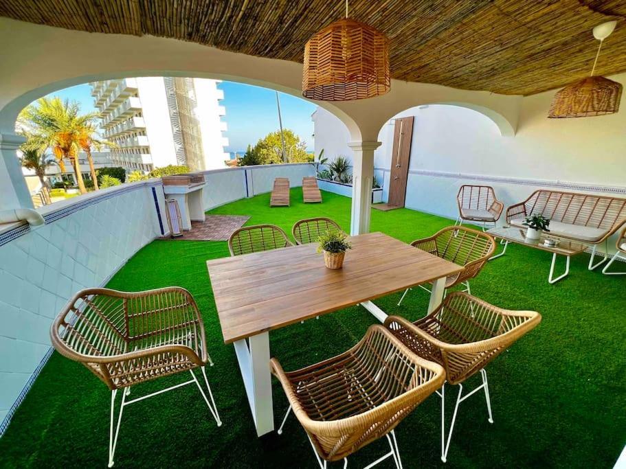 Apartamento Con Gran Terraza Junto A La Playa Torremolinos Buitenkant foto